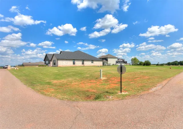 2nd image of 2255 Jackson Ln, Blanchard, OK 73010 | MLS# 1238745