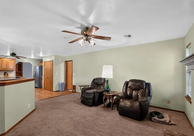 5th image of 5 Rainbow Dr, Ponca City, OK 74604 | MLS# 1238748