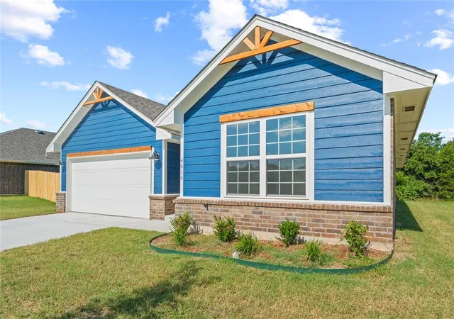 4th image of 4616 Lincoln Lndg, Harrah, OK 73045 | MLS# 1238751