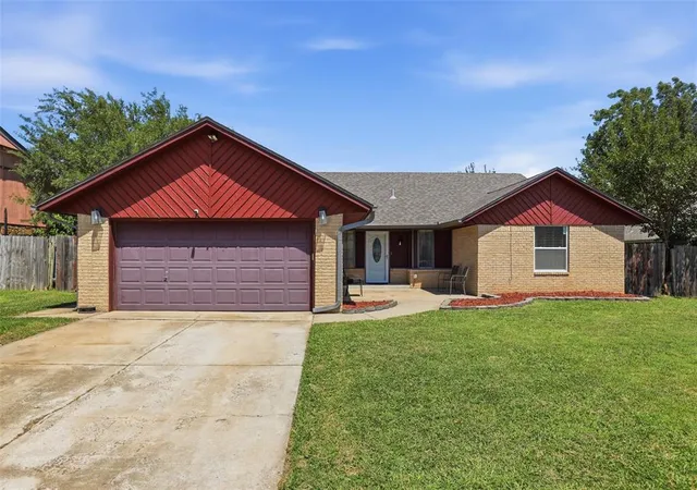 Homes for sale in Oklahoma City, OK | 1412 Foxfire St, Oklahoma City, OK 73160 | MLS# 1238757