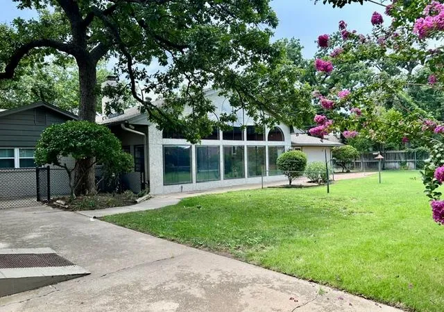 Photo 4 of Single family home for sale at 7325 NW 21st Street, Bethany, OK 73008 | MLS# 1238759 | Listing updated on 2026-08-22