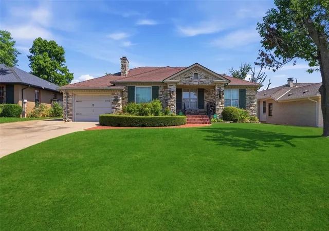 Photo 1 of Single family home for sale at 1205 Marlboro Ln, Nichols Hills, OK 73116 | MLS# 1238766 | Listing updated on 2026-07-16