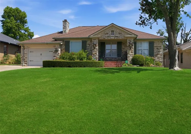 Photo 3 of Single family home for sale at 1205 Marlboro Ln, Nichols Hills, OK 73116 | MLS# 1238766 | Listing updated on 2026-07-16
