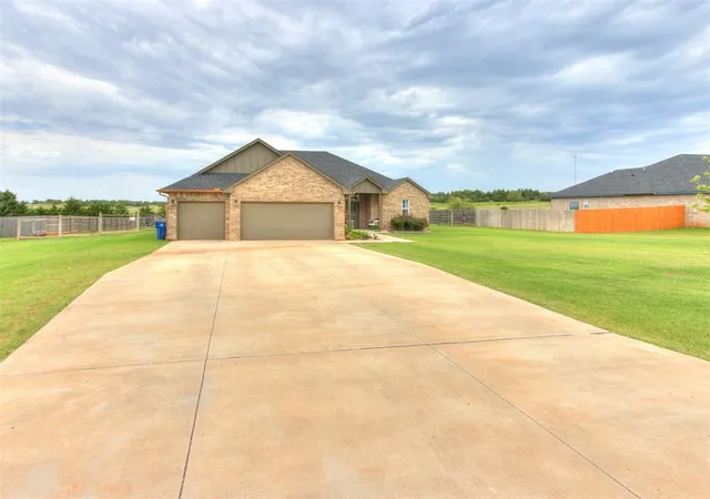 Homes for sale in Guthrie, OK | 5445 Little Farms Rd, Guthrie, OK 73044 | MLS# 1238776