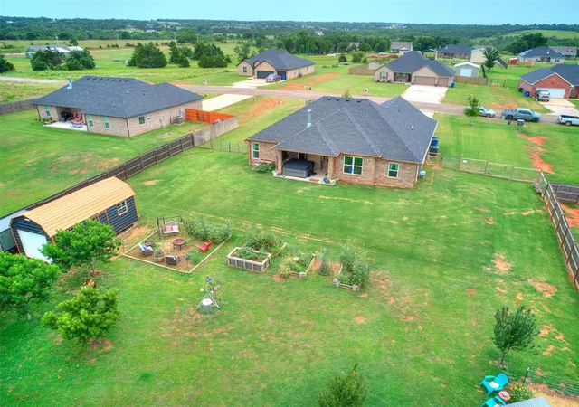 Homes for sale in Guthrie, OK | 5445 Little Farms Rd, Guthrie, OK 73044 | MLS# 1238776