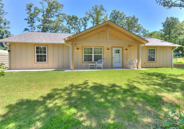 Homes for sale in Newalla, OK | 16802 Creek Valley Ln, Newalla, OK 74857 | MLS# 1238785