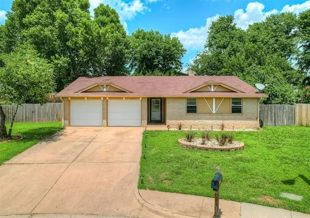 Photo 1 of Single family home for sale at 1101 Teal Pl, Edmond, OK 73003 | MLS# 1238786 | Listing updated on 2026-07-11