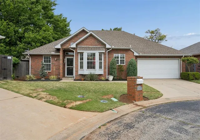 Homes for sale in Oklahoma City, OK | 4431 Alturas Ct, Oklahoma City, OK 73120 | MLS# 1238789