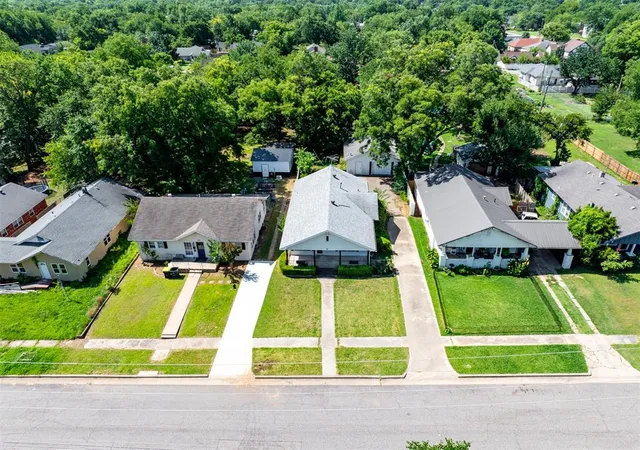 Photo 4 of Sale Pending at 21 E Severn St, Shawnee, OK 74801 | MLS# 1238791 | Listing updated on 2026-07-29
