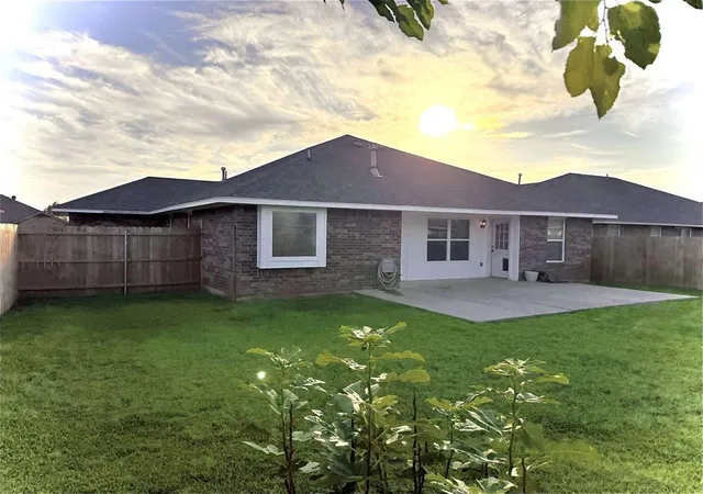 Photo 2 of Single family home for sale at 2261 Blue Jay Dr, Edmond, OK 73012 | MLS# 1238793 | Listing updated on 2026-10-01
