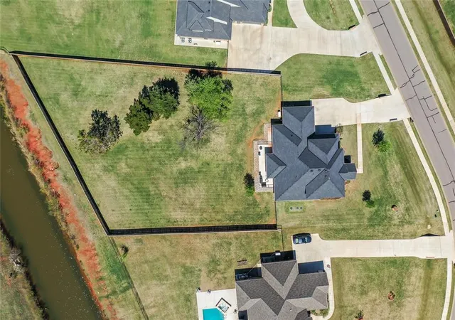 Photo 3 of Single family home for sale at 22297 Forester Ln, Edmond, OK 73025 | MLS# 1238795 | Listing updated on 2026-09-17