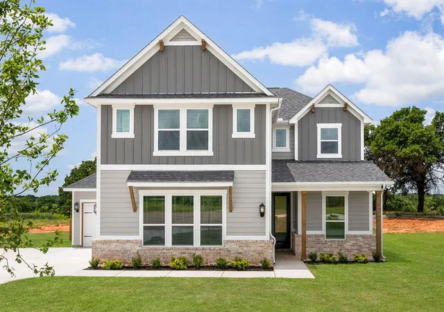 Photo 1 of Single family home for sale at 2375 Clubhouse Dr, Blanchard, OK 73010 | MLS# 1238807 | Listing updated on 2026-07-11