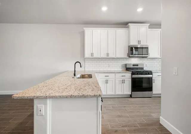 Photo 2 of Single family home for sale at 2375 Clubhouse Dr, Blanchard, OK 73010 | MLS# 1238807 | Listing updated on 2026-07-11