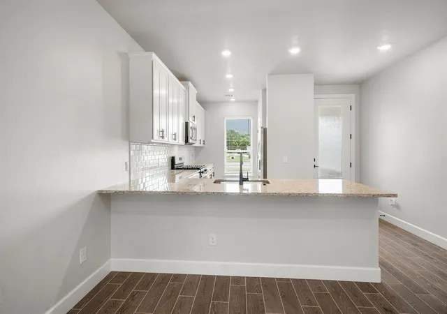 Photo 3 of Single family home for sale at 2375 Clubhouse Dr, Blanchard, OK 73010 | MLS# 1238807 | Listing updated on 2026-09-25