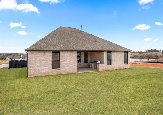 18th image of 2288 Summit Cir, Blanchard, OK 73010 | MLS# 1238810