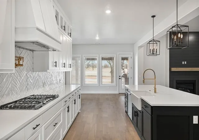 Photo 3 of Single family home for sale at 2284 Summit Cir, Blanchard, OK 73010 | MLS# 1238811 | Listing updated on 2026-07-11