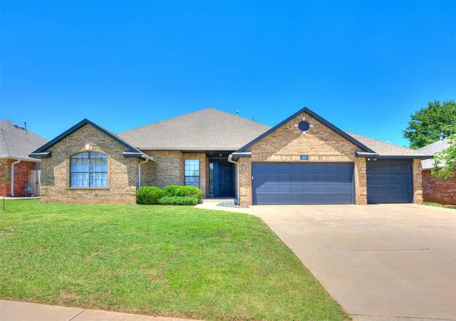 33rd image of 417 Shrill St, Norman, OK 73071 | MLS# 1238816
