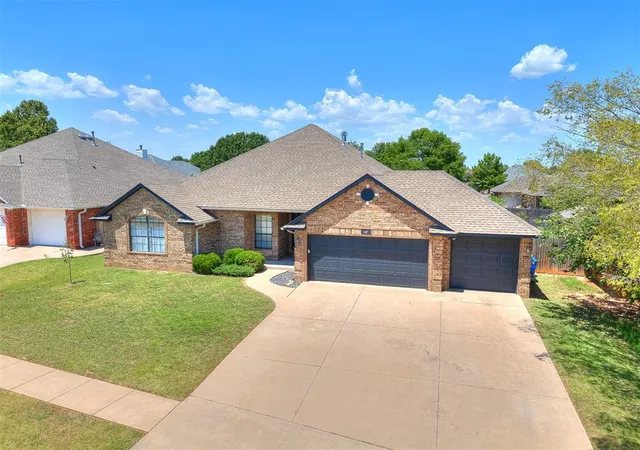 1st image of 417 Shrill St, Norman, OK 73071 | MLS# 1238816