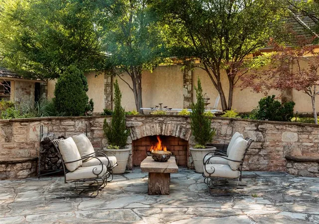 Photo 5 of Single family home for sale at 6638 Avondale Dr, Nichols Hills, OK 73116 | MLS# 1238833 | Listing updated on 2026-08-10