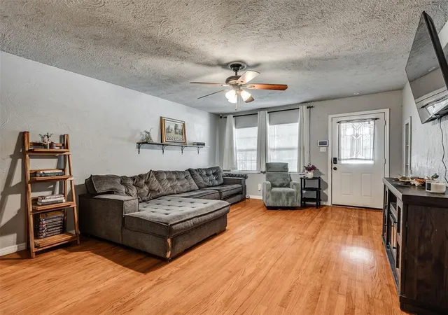 Photo 4 of Single family home for sale at 2200 Maple Dr, Oklahoma City, OK 73110 | MLS# 1238838 | Listing updated on 2026-09-23