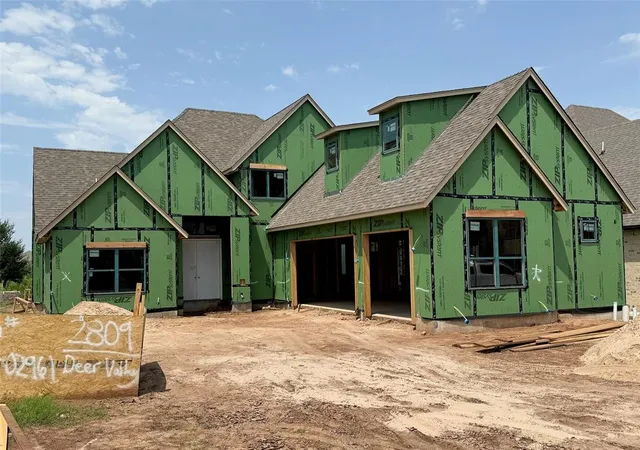 1st image of 2809 Deer Valley Ln, Yukon, OK 73099 | MLS# 1238839