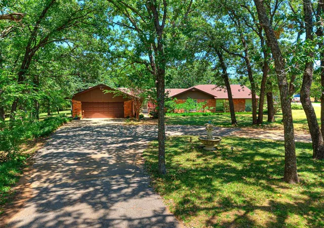 1st image of 2705 Morning Glory Dr, Norman, OK 73026 | MLS# 1238849