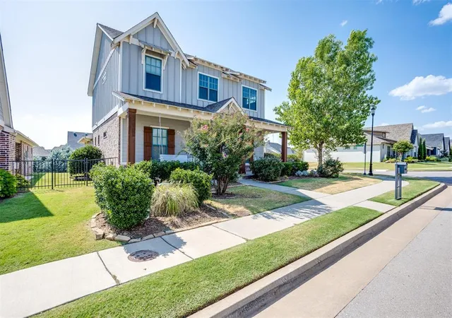 Photo 1 of Single family home for sale at 1757 Boathouse Rd, Edmond, OK 73034 | MLS# 1238852 | Listing updated on 2026-10-07