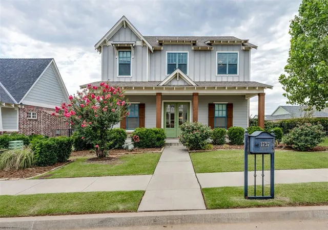 2nd image of 1757 Boathouse Rd, Edmond, OK 73034 | MLS# 1238852