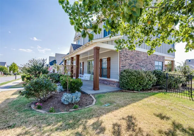 Photo 2 of Single family home for sale at 1757 Boathouse Rd, Edmond, OK 73034 | MLS# 1238852 | Listing updated on 2026-10-07