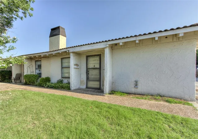 Homes for sale in Bethany, OK | 7107 Nw 16th St, Bethany, OK 73008 | MLS# 1238853