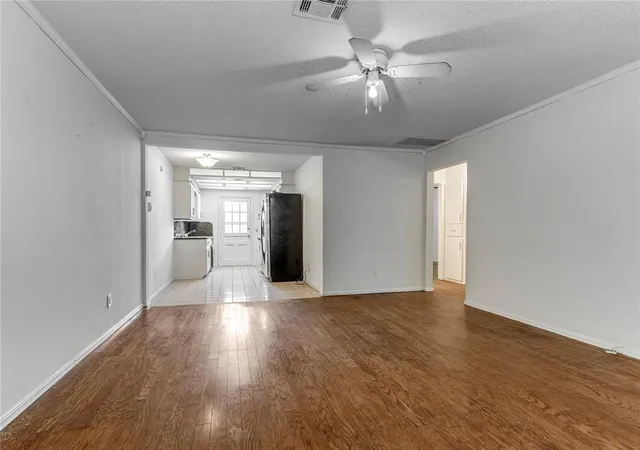 Listing Photo 4 - Condo for sale in building located at 7107 NW 16th St, Bethany, OK 73008