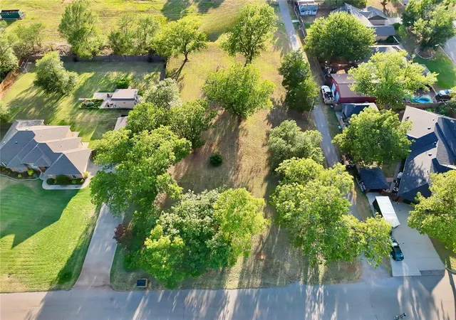 2nd image of 715 N Bowman Ave, Elk City, OK 73644 | MLS# 1238859