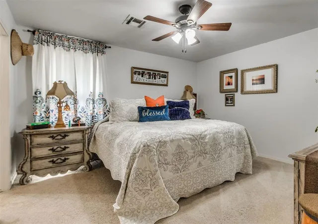 Photo 4 of Sale Pending at 752 Red Oak Ter, Edmond, OK 73003 | MLS# 1238870 | Listing updated on 2026-09-07