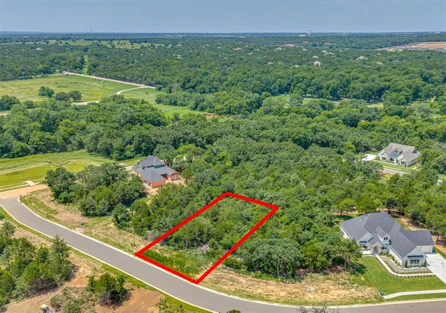 1st image of 2203 Crossover Ct, Edmond, OK 73034 | MLS# 1238880
