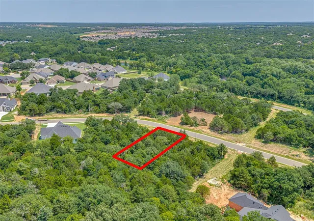 5th image of 2203 Crossover Ct, Edmond, OK 73034 | MLS# 1238880