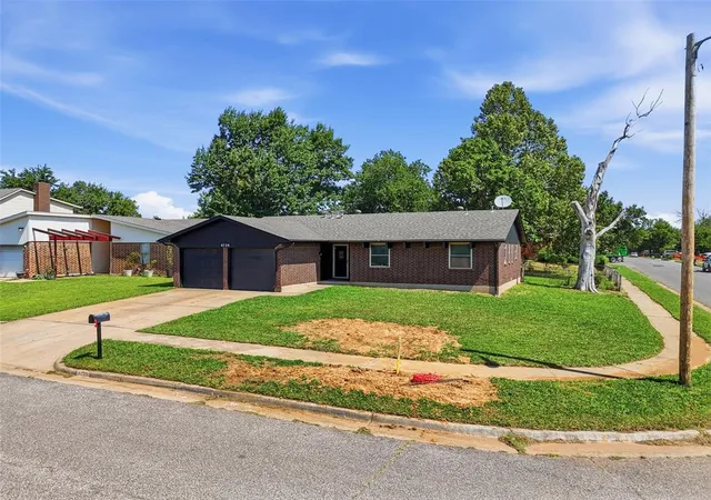 Photo 2 of Single family home for sale at 4729 Se 48th Street, Oklahoma City, OK 73135 | MLS# 1238892 | Listing updated on 2026-09-02