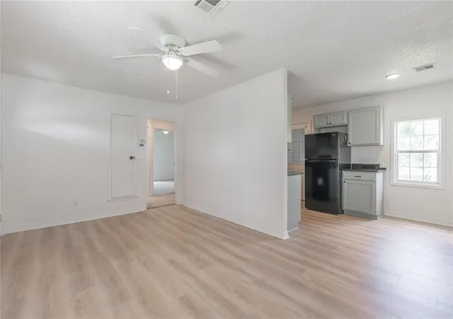 Photo 4 of Sale Pending at 3405 S Woodward Ave, Oklahoma City, OK 73119 | MLS# 1238895 | Listing updated on 2026-08-28