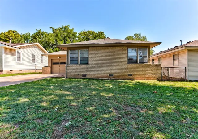 2nd image of 1222 Rose Dr, Shawnee, OK 74804 | MLS# 1238898
