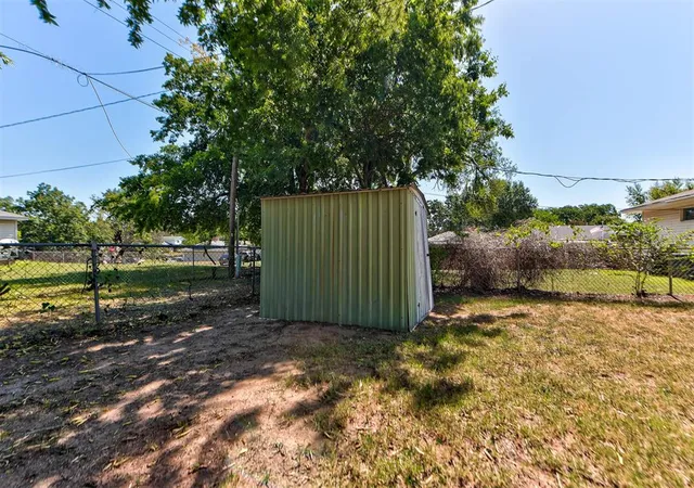 49th image of 1222 Rose Dr, Shawnee, OK 74804 | MLS# 1238898