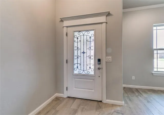 Photo 3 of Sale Pending at 4400 Idylbreeze Dr, Oklahoma City, OK 73179 | MLS# 1238911 | Listing updated on 2026-08-21