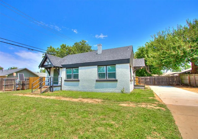 Photo 3 of Single family home for sale at 1908 N Blackwelder Ave, Oklahoma City, OK 73106 | MLS# 1238914 | Listing updated on 2026-09-08