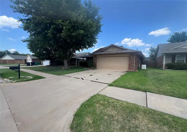 Photo 2 of Single family home for sale at 2604 Four Oclock Dr, Oklahoma City, OK 73128 | MLS# 1238916 | Listing updated on 2026-07-11