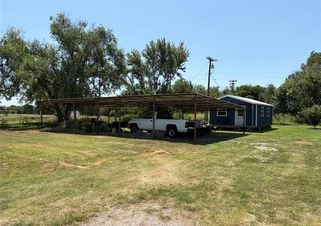 1st image of 101 4th St, Maysville, OK 73057 | MLS# 1238920