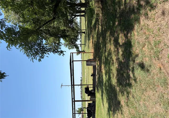 2nd image of 101 4th St, Maysville, OK 73057 | MLS# 1238920