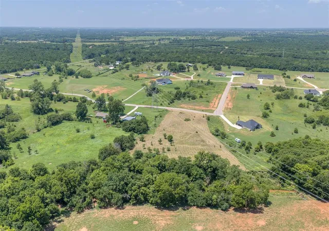 5th image of 16100 Bohon Wy, Norman, OK 73026 | MLS# 1238926
