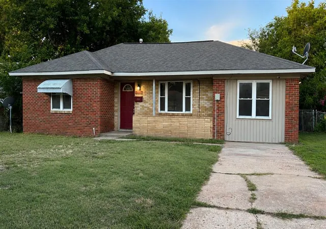 Photo 1 of Single family home for sale at 1407 N Fogarty St, Guthrie, OK 73044 | MLS# 1238936 | Listing updated on 2026-09-01