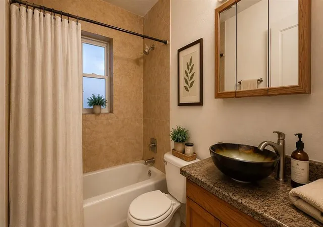 Photo 4 of Single family home for sale at 1407 N Fogarty St, Guthrie, OK 73044 | MLS# 1238936 | Listing updated on 2026-09-01