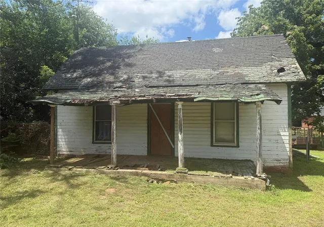 Homes for sale in Coyle, OK | 108 W Lee St, Coyle, OK 73027 | MLS# 1238956