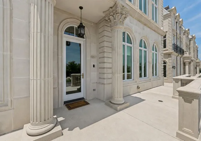 2nd image of 6100 Nw Grand Blvd #6107, Oklahoma City, OK 73118 | MLS# 1238963