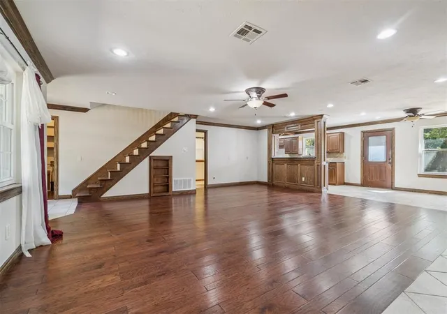 Photo 4 of Single family home for sale at 200 N Cedar Mountain Ave, Edmond, OK 73034 | MLS# 1238980 | Listing updated on 2026-08-05